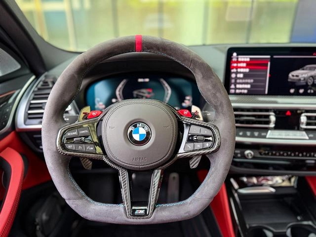 BMW X4 2022 M40i interior photo 9