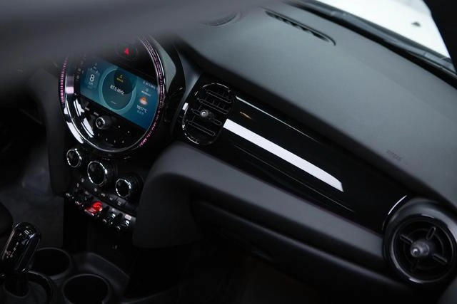 MINI 2023 Restyling 2.0T COOPER S Artist interior photo 8