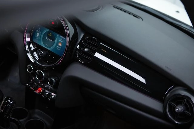 MINI 2023 Restyling 2.0T COOPER S Artist interior photo 10