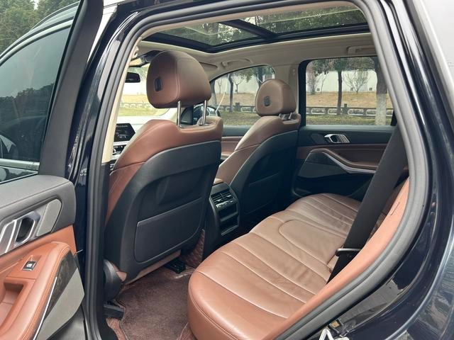 BMW X5 2021 xDrive40i M Спортивный костюм экстерьер фото 5