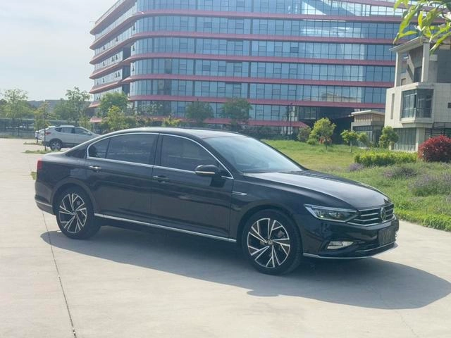 Volkswagen Magotan 2020 330TSI DSG De lujo exterior foto 3