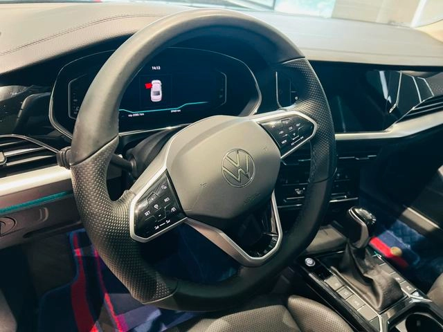Volkswagen Passat 2023 Mise à jour 330TSI Étoile de luxe intérieur photo 10