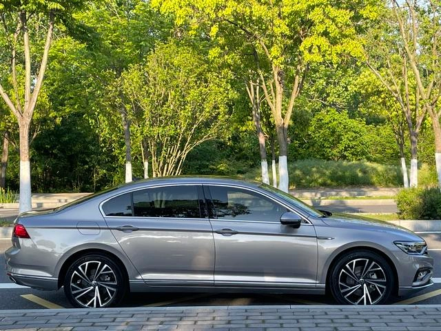 Volkswagen Magotan 2021 330TSI DSG 30 Anniversary Edition interior photo 13