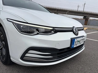 Volkswagen Golf 2023 200TSI DSG Pro exterior foto 6