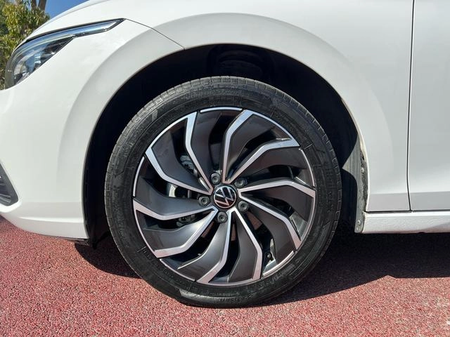 Volkswagen Golf 2021 280TSI DSG Pro экстерьер фото 10