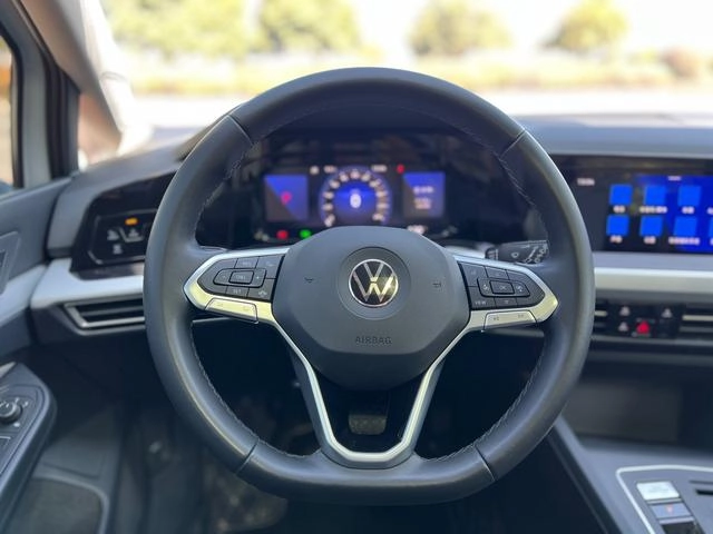 Volkswagen Golf 2021 280TSI DSG Pro интерьер фото 18