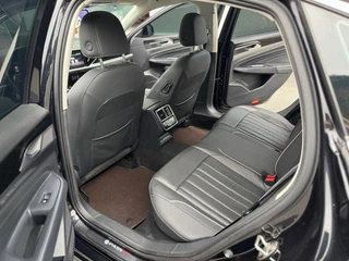 Volkswagen Passat 2023 Reforma 330TSI Edición Star Elite interior foto 7