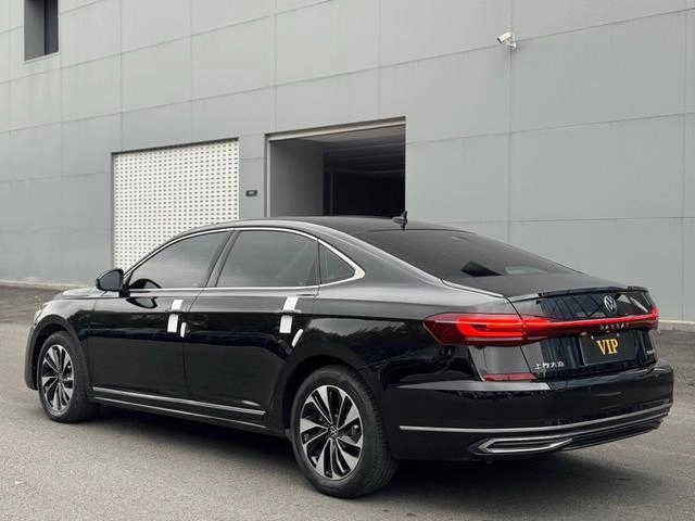 Volkswagen Passat 2023 Reforma 330TSI Edición Star Elite interior foto 12