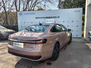 Volkswagen Passat 2025 Pro 380TSI Star Dragon Edition exterior photo 5