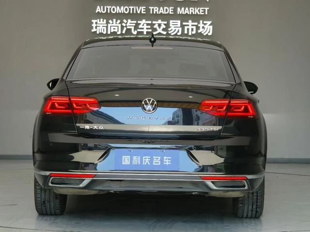 Volkswagen Magotan 2020 330TSI DSG Leading Type exterior photo 3