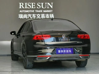 Volkswagen Magotan 2020 330TSI DSG Leading Type exterior photo 4