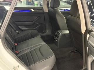 Volkswagen CC 2023 380TSI Привлекательный выпуск интерьер фото 14
