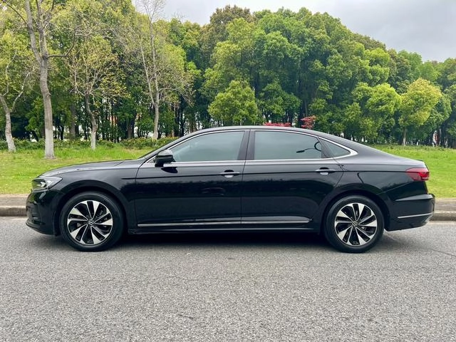 Volkswagen Passat 2021 330TSI Elite Edition exterior photo 7