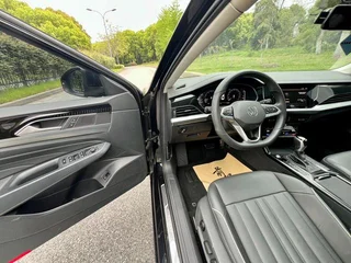Volkswagen Passat 2021 330TSI Elite Edition interior photo 10