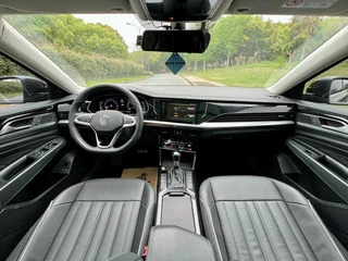 Volkswagen Passat 2021 330TSI Elite Edition interior photo 16