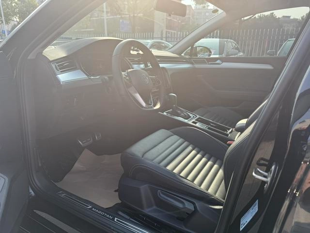 Volkswagen Magotan 2025 all-in-one 280TSI DSG Comfortable interior photo 9