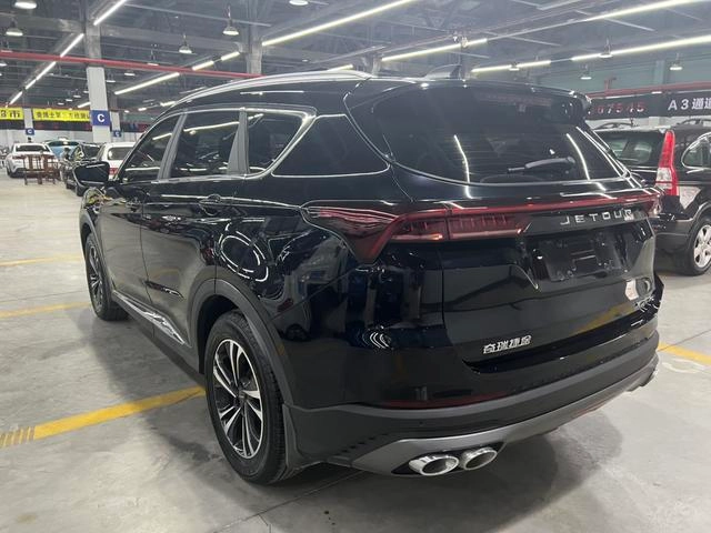 Jetour X70 PLUS 2021 1.5T DCT Montaña 7 Asiento exterior foto 6 Jetour X70 PLUS 2021 1.5T DCT Montaña 7 Asiento exterior foto 6
