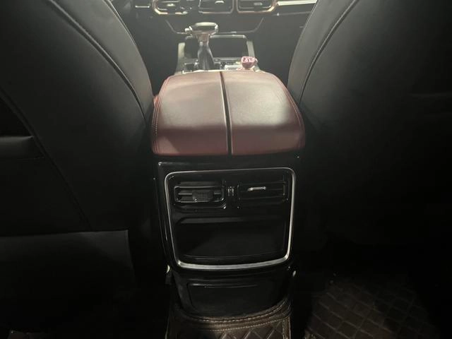 Jetour X70 PLUS 2021 1.5T DCT Montaña 7 Asiento interior foto 15 Jetour X70 PLUS 2021 1.5T DCT Montaña 7 Asiento interior foto 15