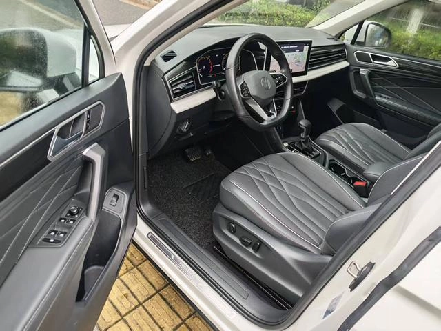 Volkswagen Tiguan L 2021 330TSI Version intelligente automatique à deux roues motrices extérieur photo 4
