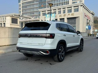 Volkswagen Tharu 2023 300TSI Versión de luna brillante con tracción en dos ruedas exterior foto 4