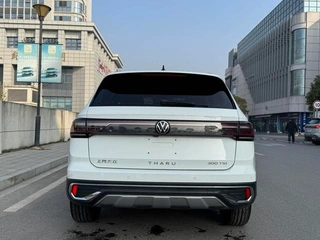 Volkswagen Tharu 2023 300TSI Versión de luna brillante con tracción en dos ruedas exterior foto 5