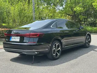 Volkswagen Passat 2024 380TSI Star Elite Edition interior photo 15