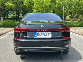 Volkswagen Passat 2024 380TSI Star Elite Edition interior photo 16