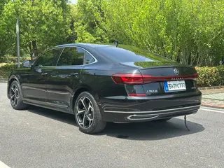 Volkswagen Passat 2024 380TSI Star Elite Edition interior photo 17