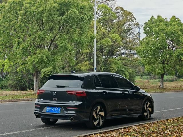 Volkswagen Golf GTI 2021 380TSI DSG GTI interior photo 8