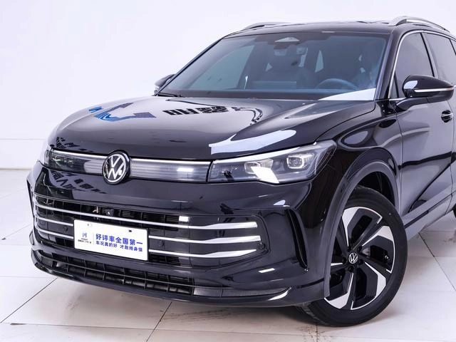 Volkswagen Tiguan L 2024 Pro 330TSI Two-Drive Smart Collar Edition exterior photo 4