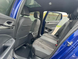 Volkswagen Golf 2023 280TSI DSG R-Line Lite extérieur photo 6