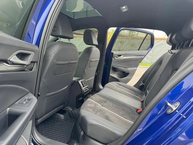 Volkswagen Golf 2023 280TSI DSG R-Line Lite extérieur photo 6