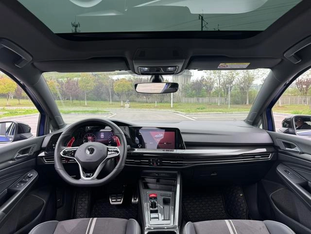 Volkswagen Golf 2023 280TSI DSG R-Line Lite extérieur photo 7