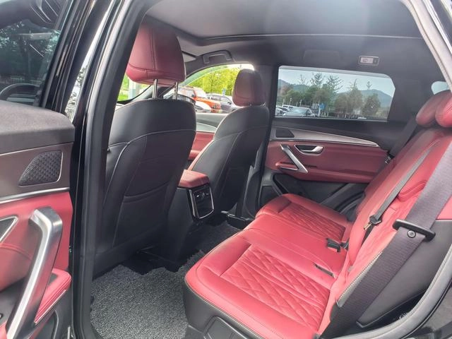 Jetour X70 PLUS 2024 Champion Edition 1.5T DCT Champion MAX 7 seat interior photo 13