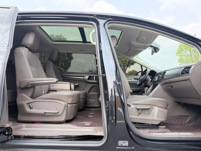 Volkswagen Viloran 2020 330TSI Бизнес-версия экстерьер фото 5 Volkswagen Viloran 2020 330TSI Бизнес-версия экстерьер фото 5