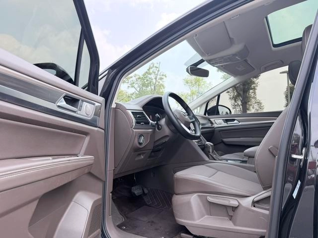 Volkswagen Viloran 2020 330TSI Бизнес-версия экстерьер фото 6 Volkswagen Viloran 2020 330TSI Бизнес-версия экстерьер фото 6