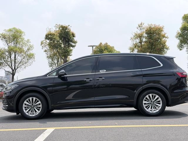 Volkswagen Viloran 2020 330TSI Бизнес-версия интерьер фото 15 Volkswagen Viloran 2020 330TSI Бизнес-версия интерьер фото 15