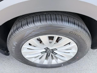 Volkswagen Viloran 2020 330TSI Бизнес-версия интерьер фото 16 Volkswagen Viloran 2020 330TSI Бизнес-версия интерьер фото 16