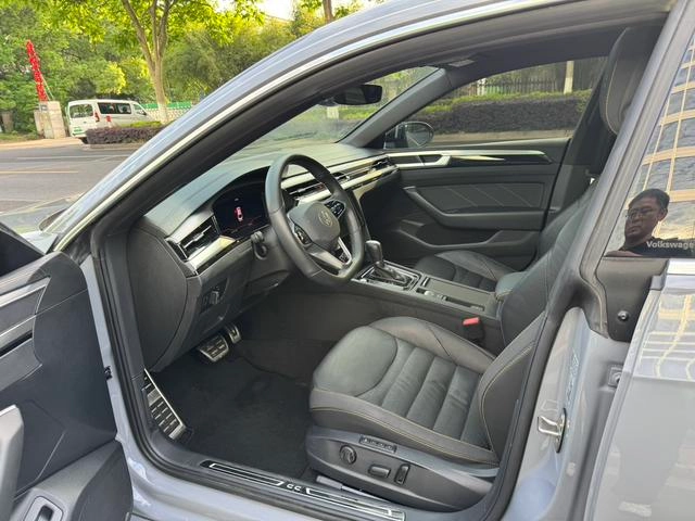 Volkswagen CC 2023 380TSI Привлекательный выпуск интерьер фото 9