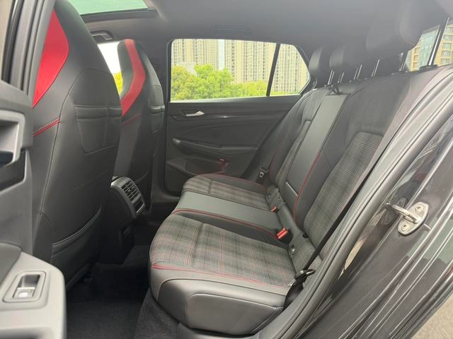 Volkswagen Golf GTI 2021 380TSI DSG GTI interior photo 11