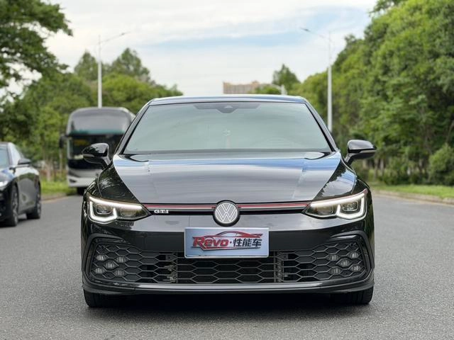 Volkswagen Golf GTI 2021 380TSI DSG GTI exterior foto 2