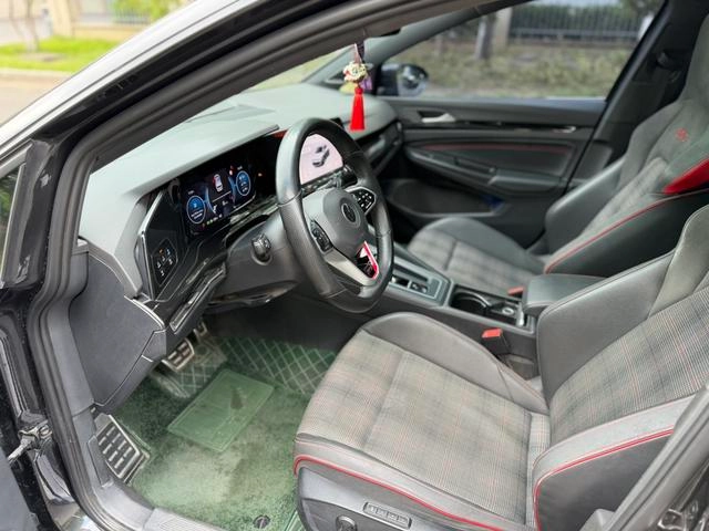 Volkswagen Golf GTI 2021 380TSI DSG GTI interior foto 6