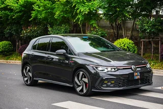 Volkswagen Golf GTI 2021 380TSI DSG GTI exterior photo 2