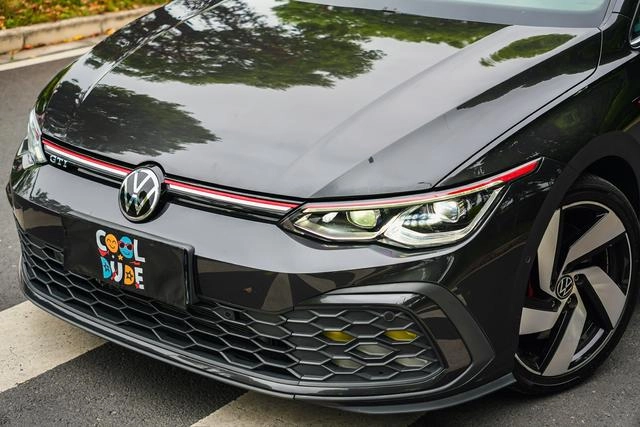 Volkswagen Golf GTI 2021 380TSI DSG GTI interior photo 12