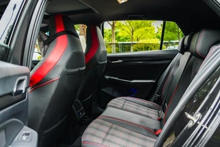 Volkswagen Golf GTI 2021 380TSI DSG GTI interior photo 18