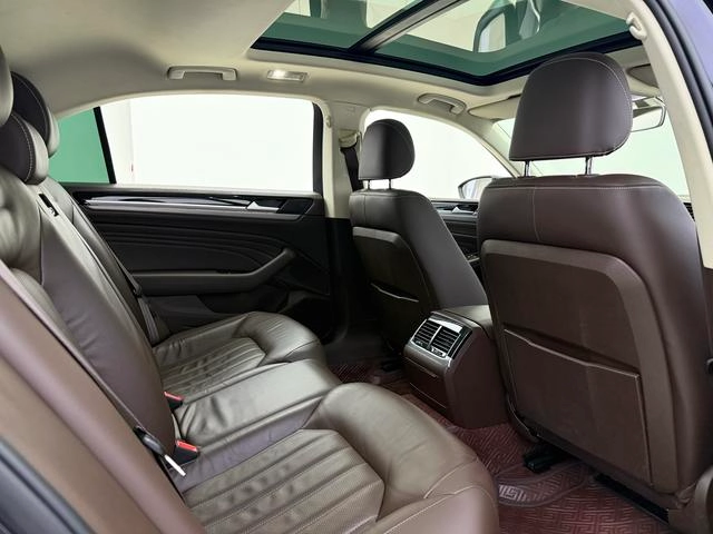 Volkswagen Phideon 2021 380TSI Luxury Edition interior photo 18