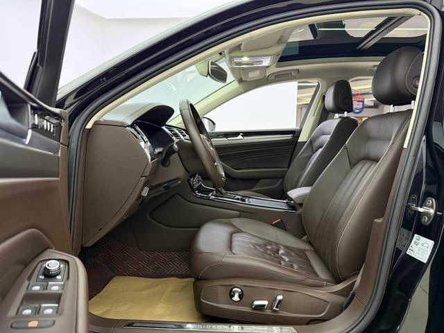 Volkswagen Phideon 2021 380TSI Luxury Edition interior photo 19