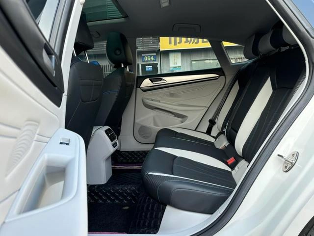 Volkswagen Lamando 2024 Lamando L 280TSI DSG Cool Spicy Edition interior photo 9
