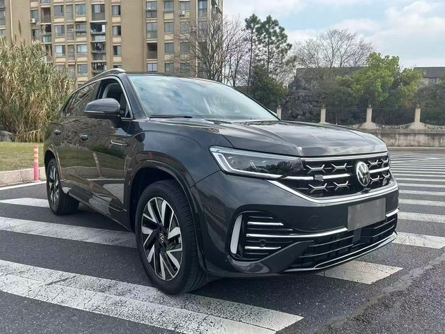 Volkswagen Tayron 2024 330TSI Deux roues motrices R-Line Version haute performance extérieur photo 3