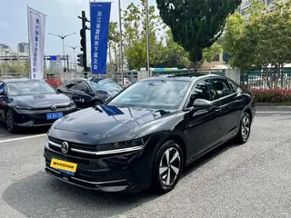 Volkswagen Magotan 2024 300TSI Versión de lujo